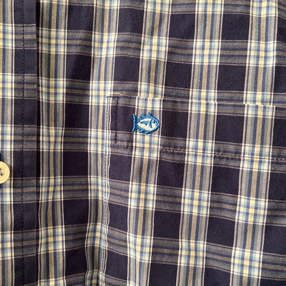 Southern Tide Classic Fit Button Down - Picture 2 of 3